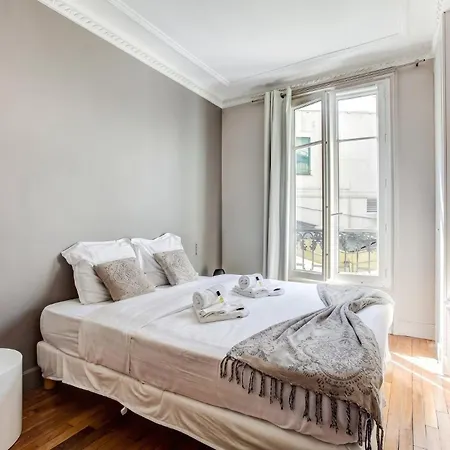 Guestready - Spacious Near Champs-elysees Apartment Paris