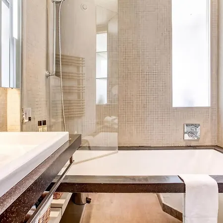 Apartment Guestready - Spacious Near Champs-elysees Paris