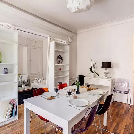 Guestready - Spacious Near Champs-elysees * Paris
