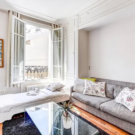 Apartment Guestready - Spacious Near Champs-elysees Paris