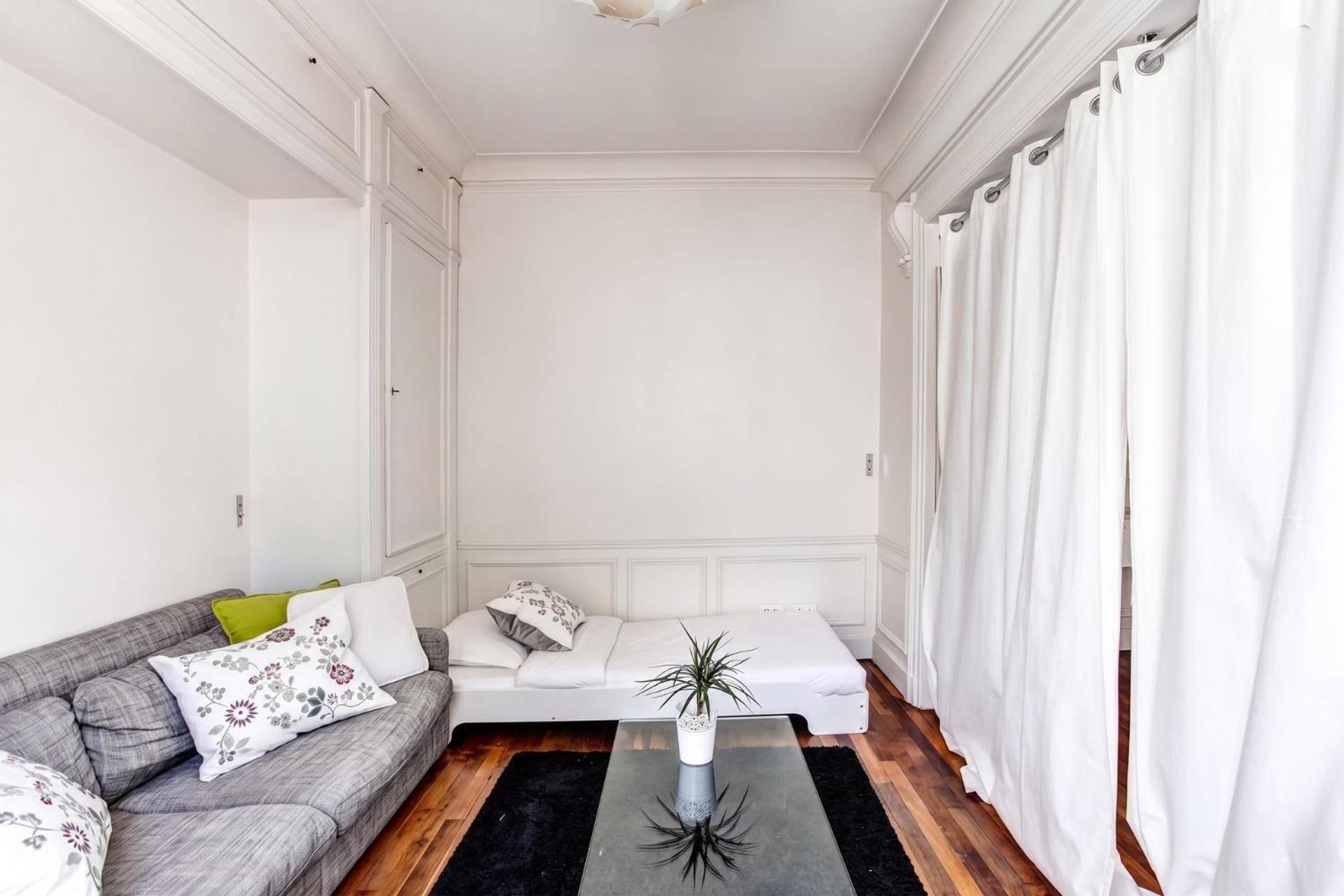 Guestready - Spacious Near Champs-elysees Apartment Paris